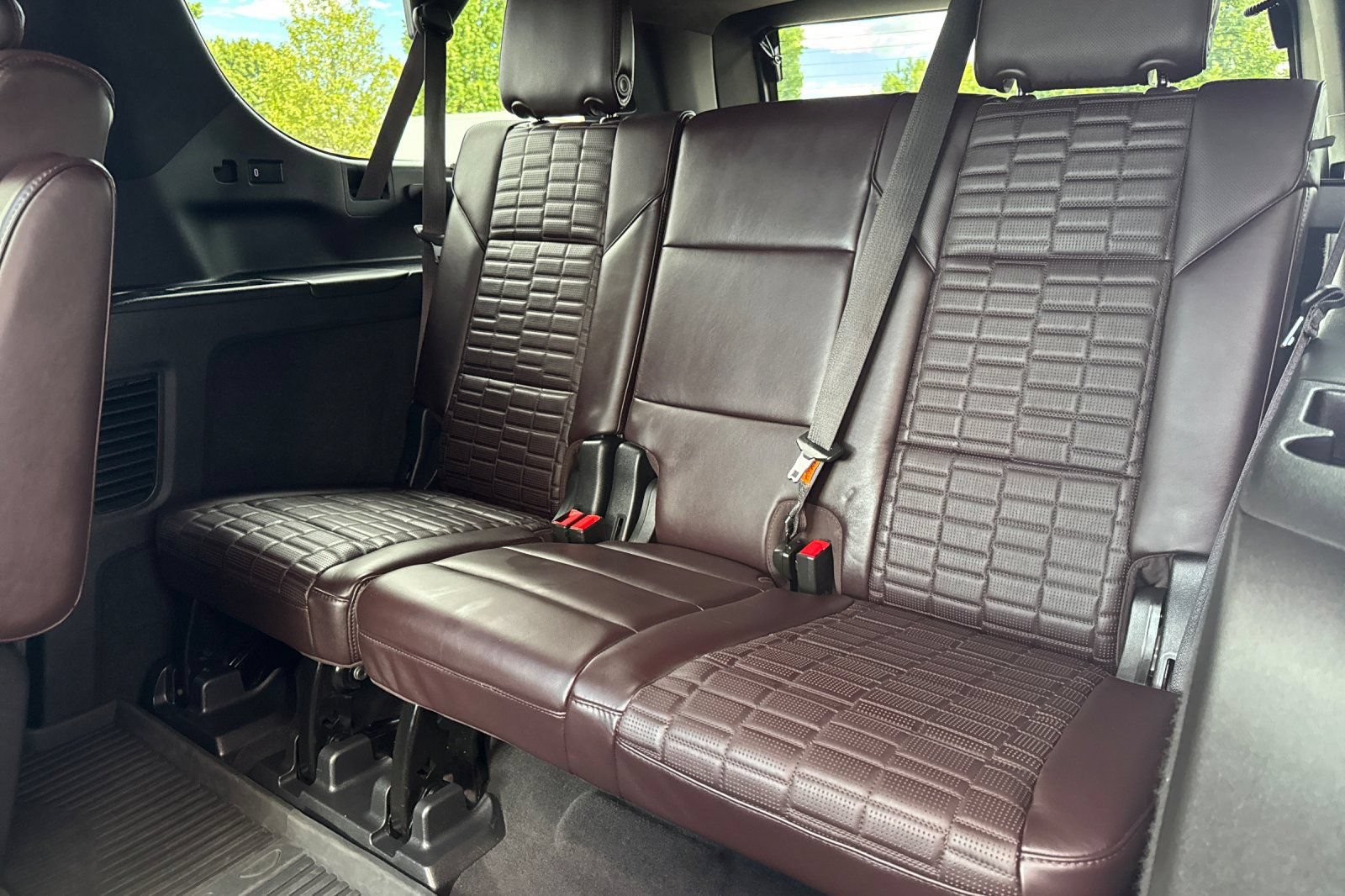 Certified 2022 Cadillac Escalade ESV Sport Platinum AWD/4WD image 18