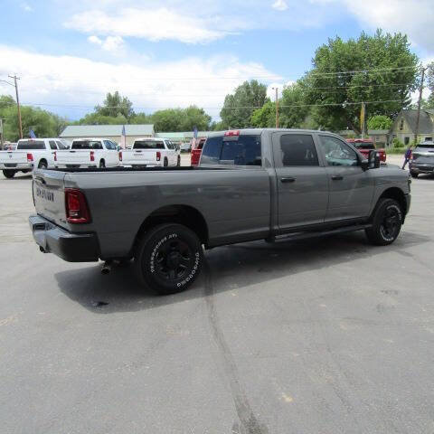 Used 2026 RAM 3500 Tradesman AWD/4WD image 4