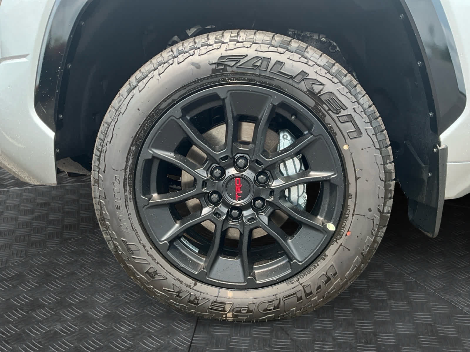 New 2026 Toyota Tundra Platinum w/ TRD Off-Road Package AWD/4WD image 28