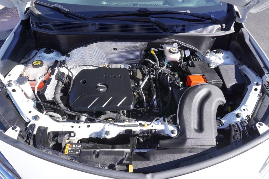 Certified 2021 Buick Encore GX Essence w/ Advanced Technology Package image 7