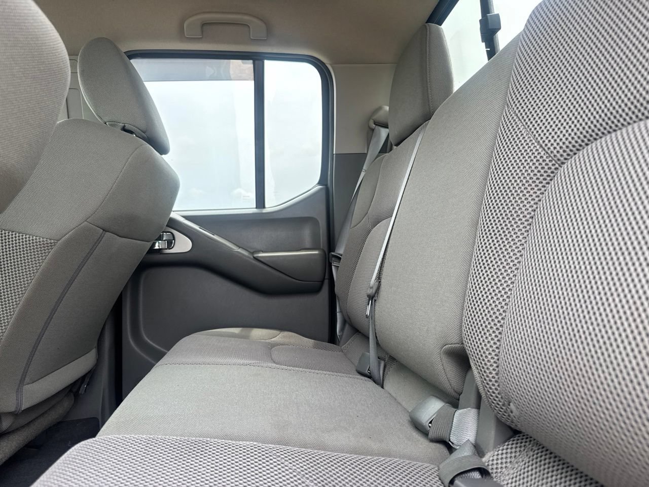 Certified 2020 Nissan Frontier SV w/ Midnight Edition Floor Mats RWD image 33