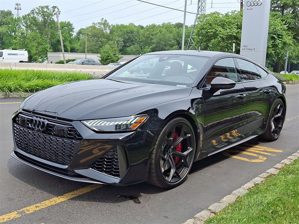 New 2025 Audi RS 7 performance Sportback image 2