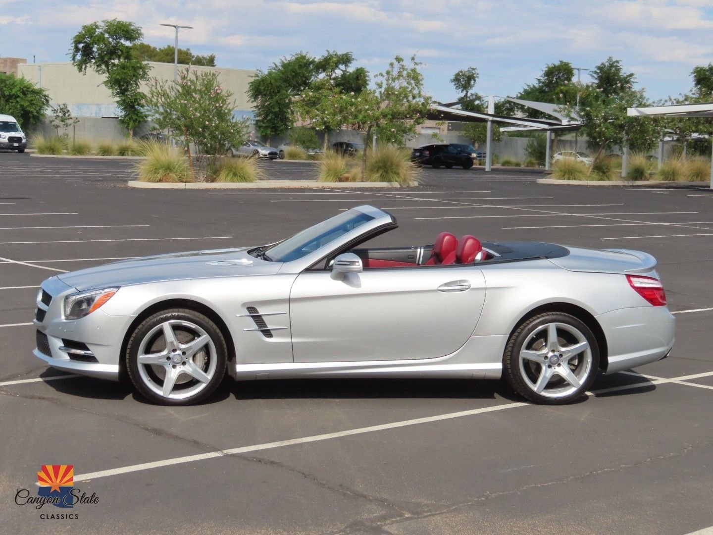 Used 2013 Mercedes-Benz SL 550 image 10