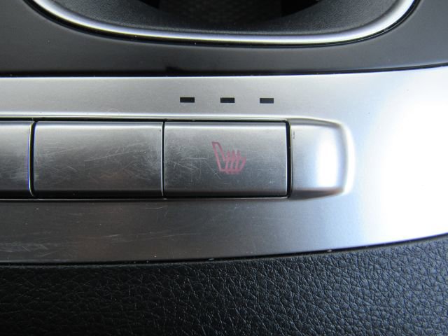 Used 2023 Kia Carnival LX image 62