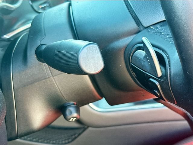 Used 2015 Dodge Challenger R/T Plus RWD image 11