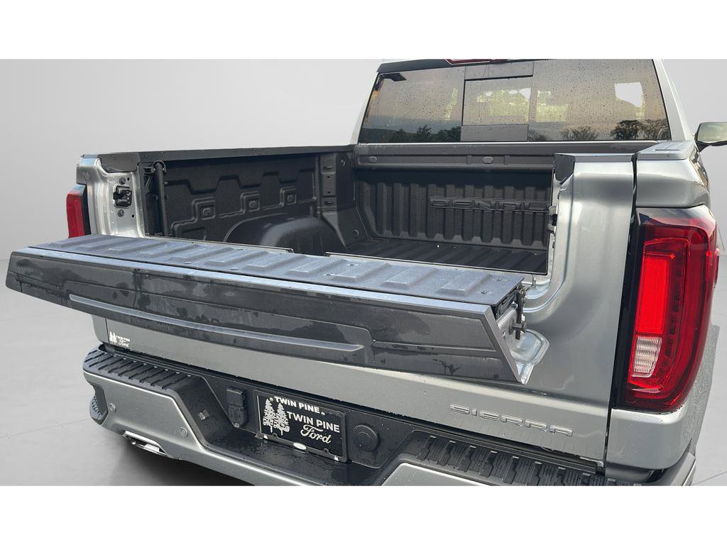 Used 2023 GMC Sierra 1500 Denali w/ Denali Reserve Package AWD/4WD image 16