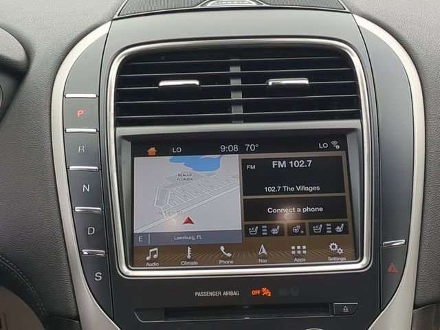 Used 2017 Lincoln MKX Reserve w/ Driver Assistance Package image 19