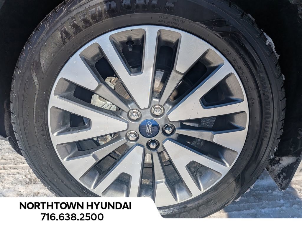 Used 2020 Ford Escape Titanium image 43