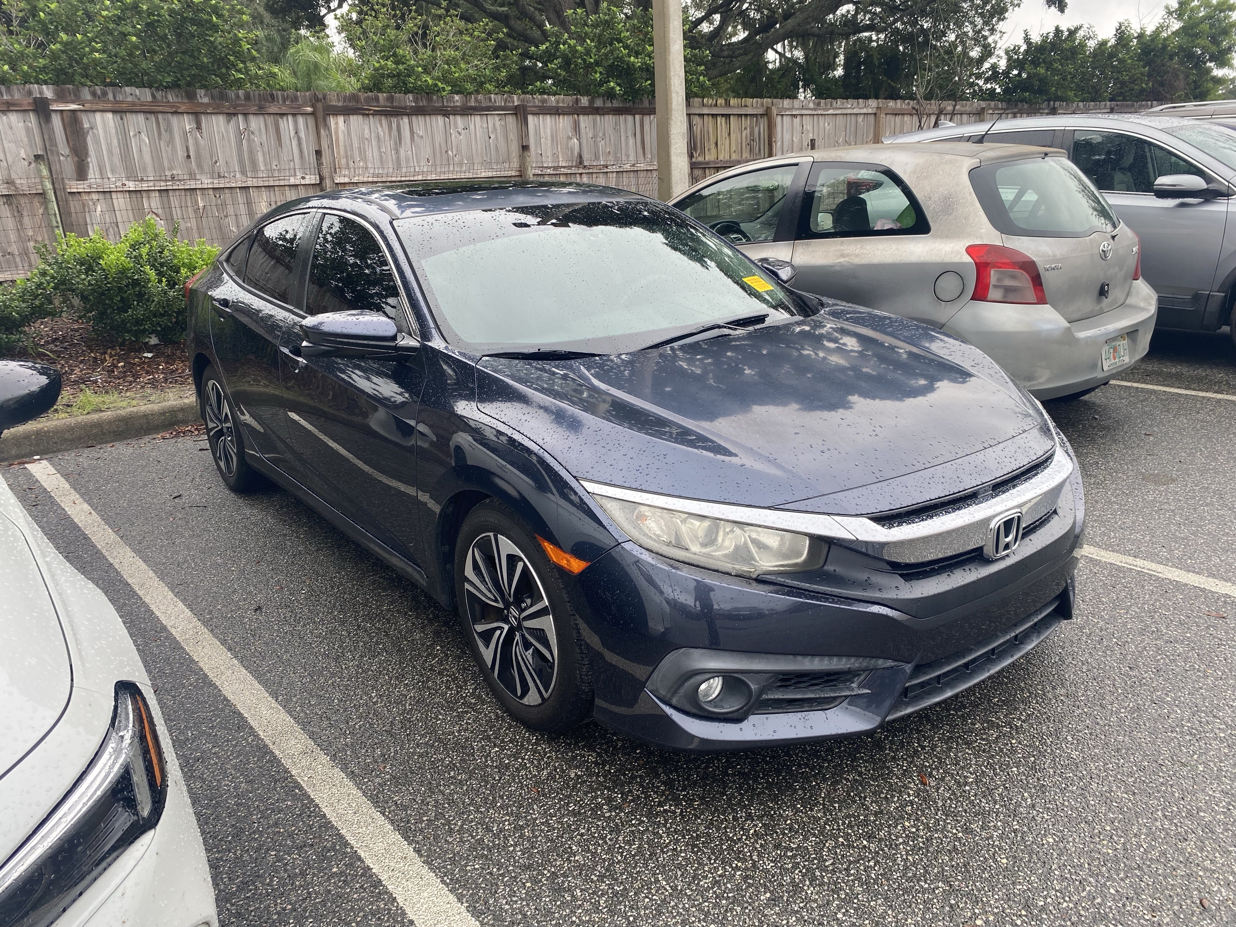 Used 2017 Honda Civic EX-T image 5