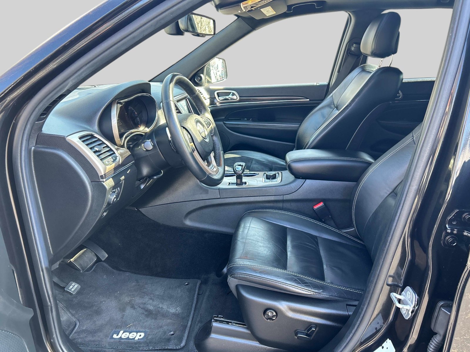 Used 2014 Jeep Grand Cherokee Limited image 11