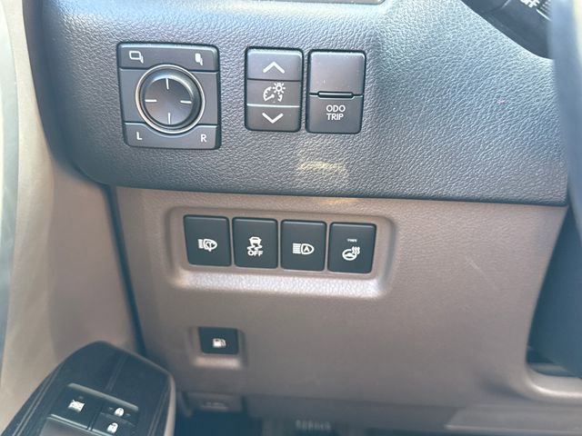 Used 2021 Lexus GX 460 Premium image 36