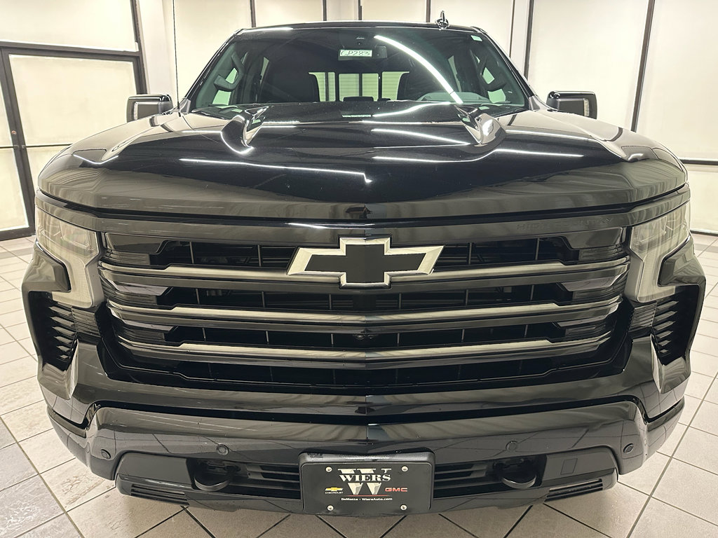 Certified 2026 Chevrolet Silverado 1500 High Country w/ Midnight Edition AWD/4WD image 16