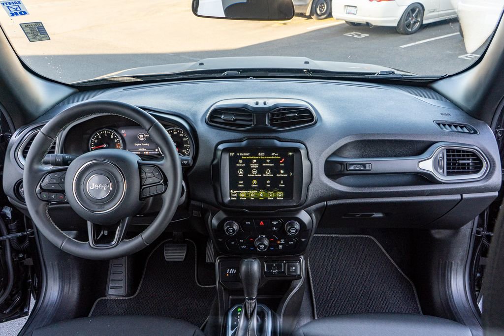 Used 2021 Jeep Renegade Latitude image 21