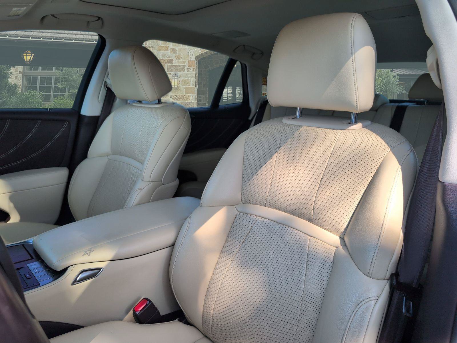 Certified 2020 Lexus LS 500 w/ Accessory Package (Z2) RWD image 5