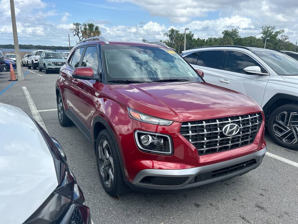 Certified 2024 Hyundai Venue Limited FWD image 6