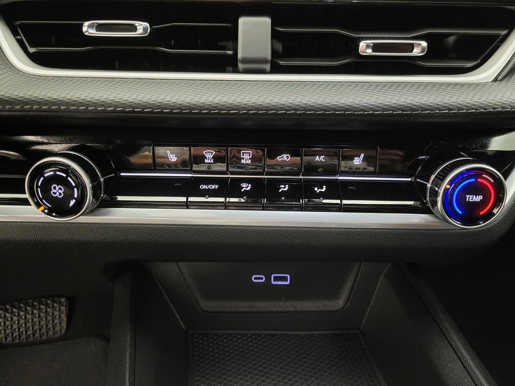 Certified 2026 Chevrolet Equinox LT image 6