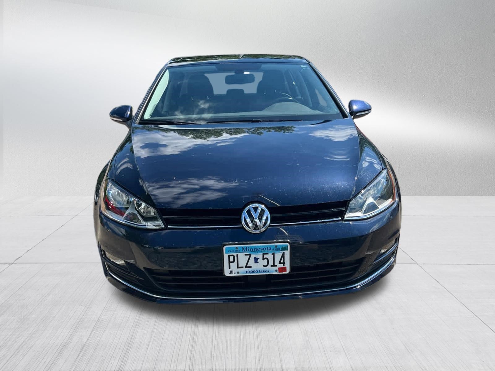 Used 2017 Volkswagen Golf SEL FWD image 2