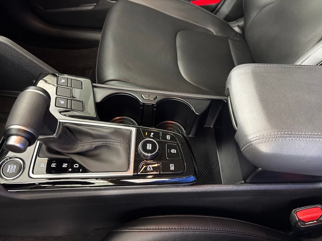 Used 2025 Kia Sportage EX FWD image 40