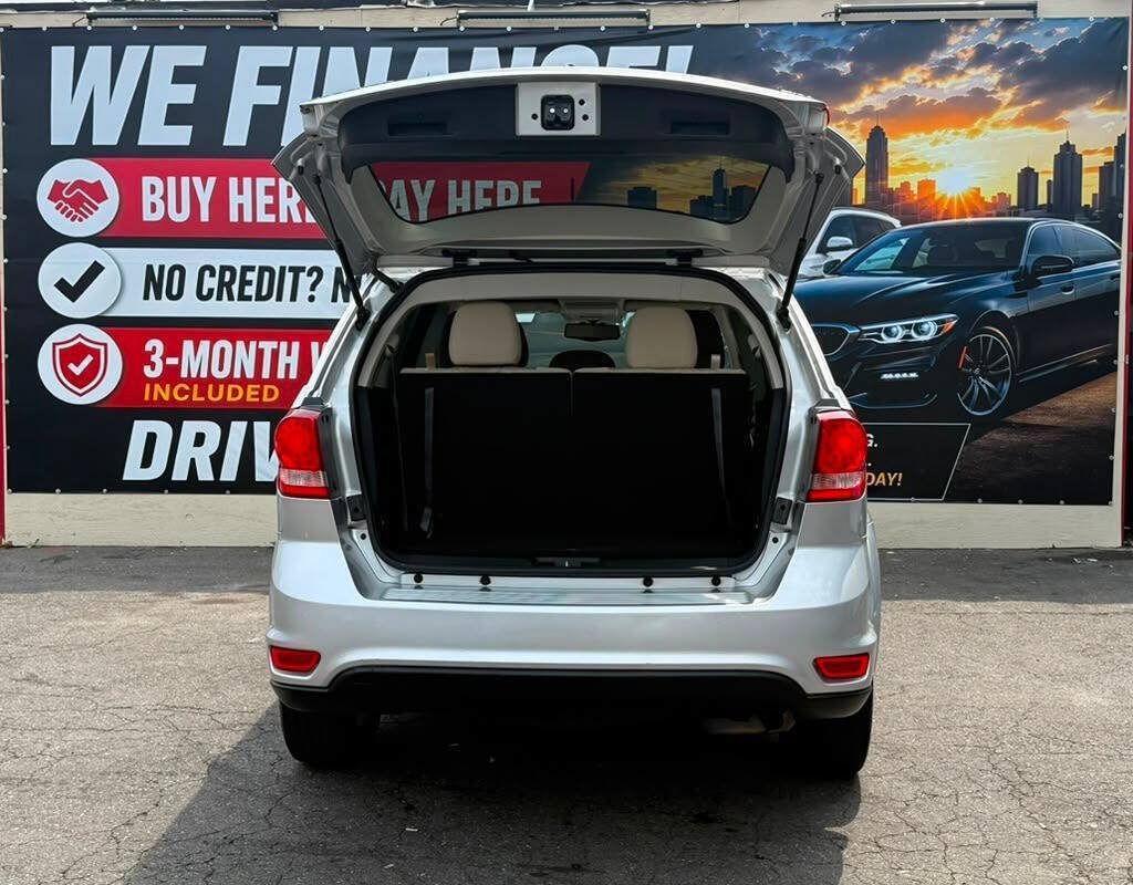 Used 2013 Dodge Journey SXT w/ Flexible Seating Group FWD image 25