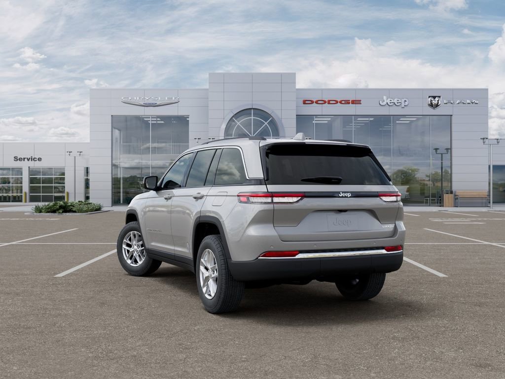 New 2026 Jeep Grand Cherokee Laredo RWD image 3
