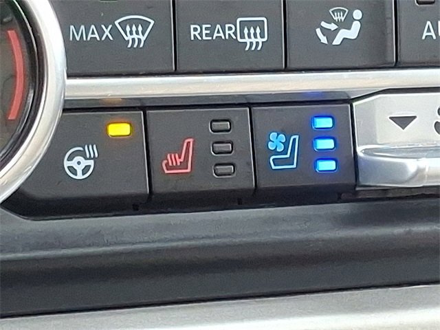 Used 2023 Ford Expedition Max Limited image 24