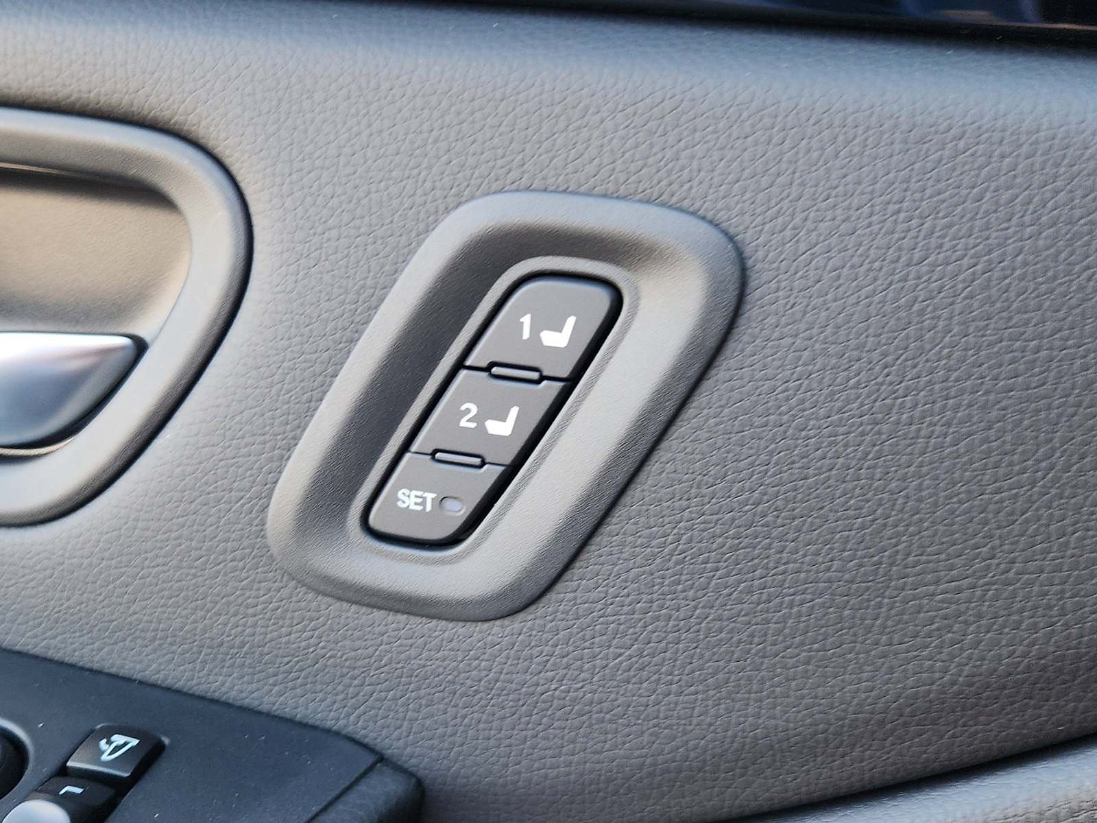 New 2025 Honda Pilot TrailSport image 16