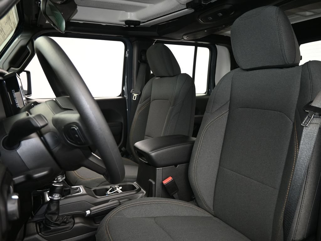 New 2026 Jeep Gladiator Sport AWD/4WD image 10