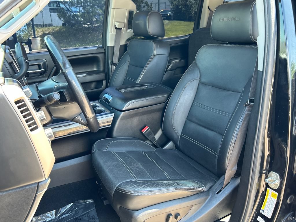 Used 2016 GMC Sierra 2500 Denali w/ Duramax Plus Package AWD/4WD image 15