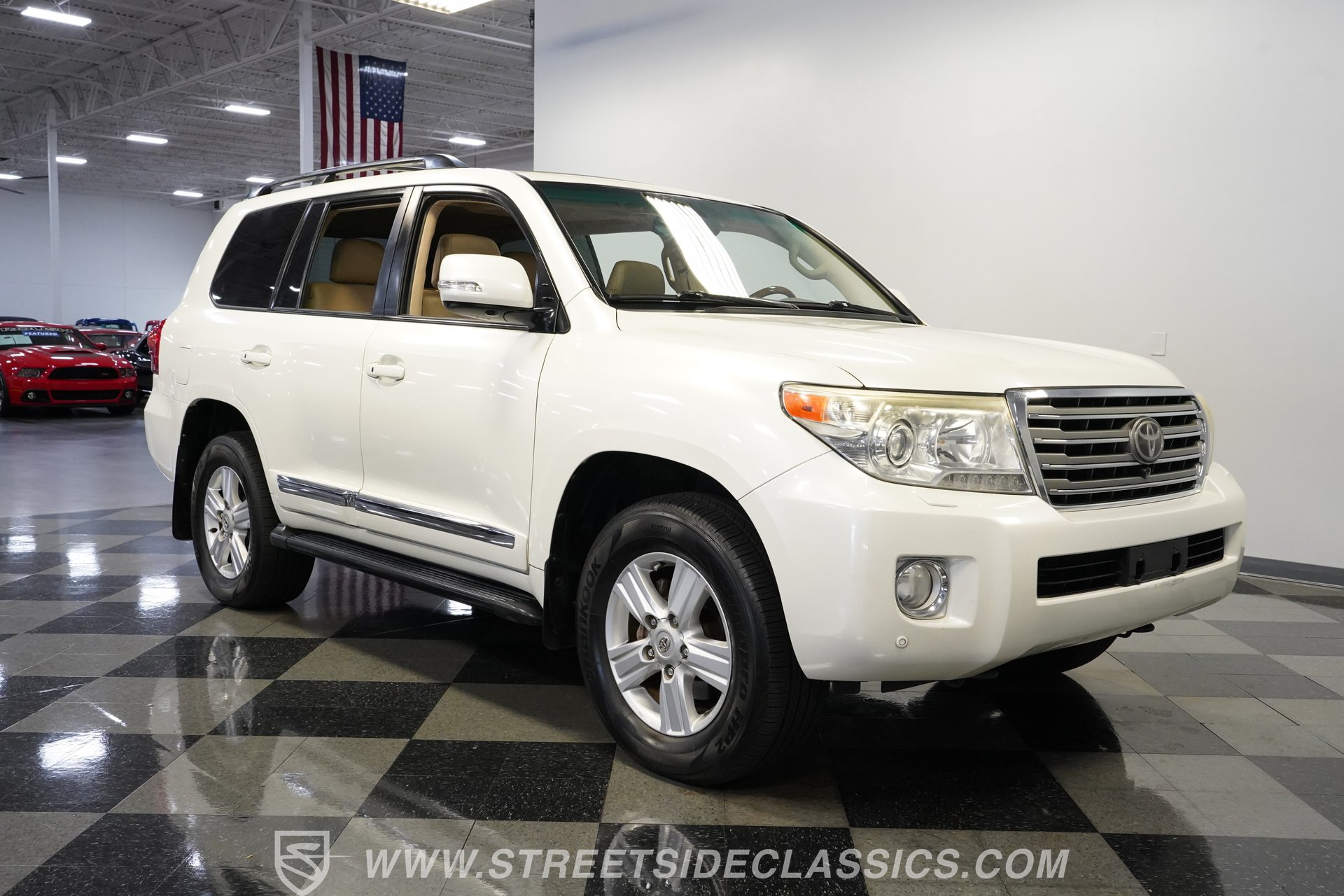 Used 2013 Toyota Land Cruiser AWD/4WD image 17
