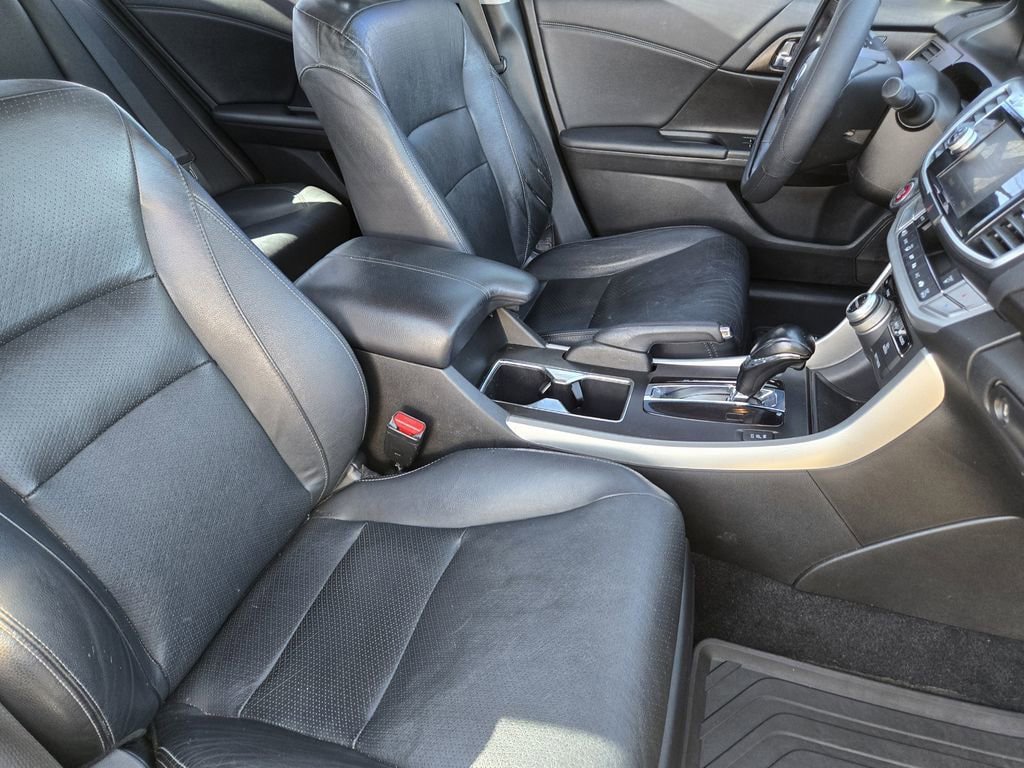 Used 2014 Honda Accord Touring image 7