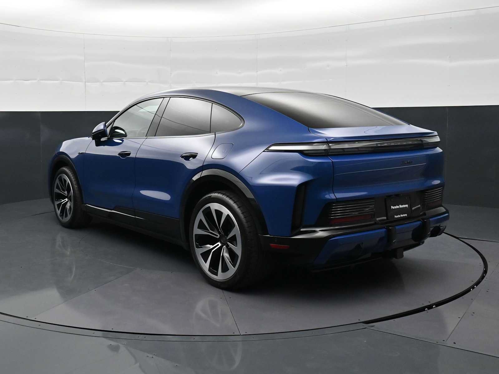 New 2026 Porsche Cayenne Turbo AWD/4WD image 3