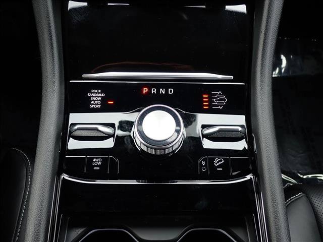 Used 2022 Jeep Grand Cherokee L Overland w/ Luxury Tech Group IV AWD/4WD image 22