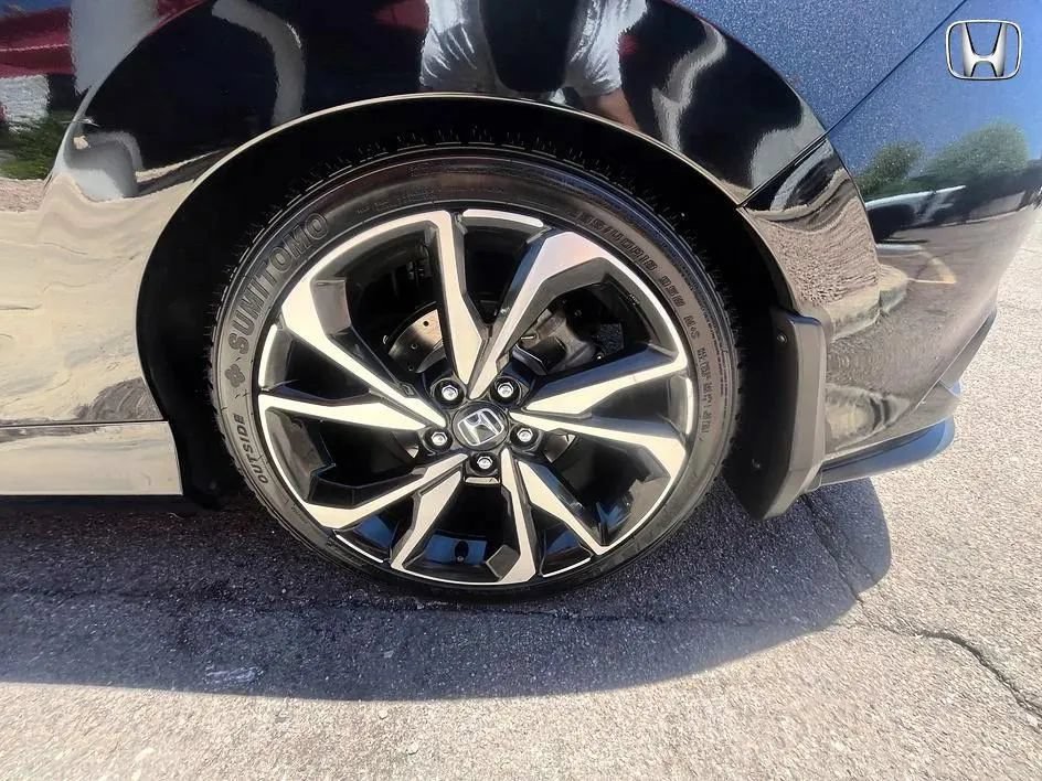 Used 2018 Honda Civic Si image 16