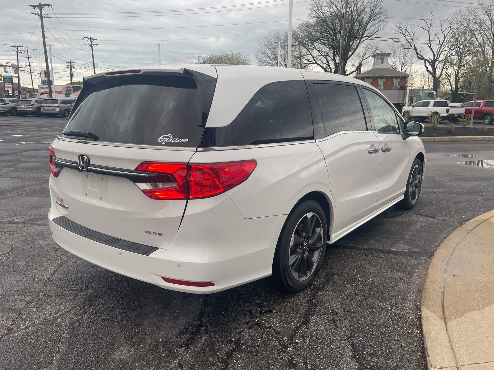 Used 2024 Honda Odyssey Elite image 4