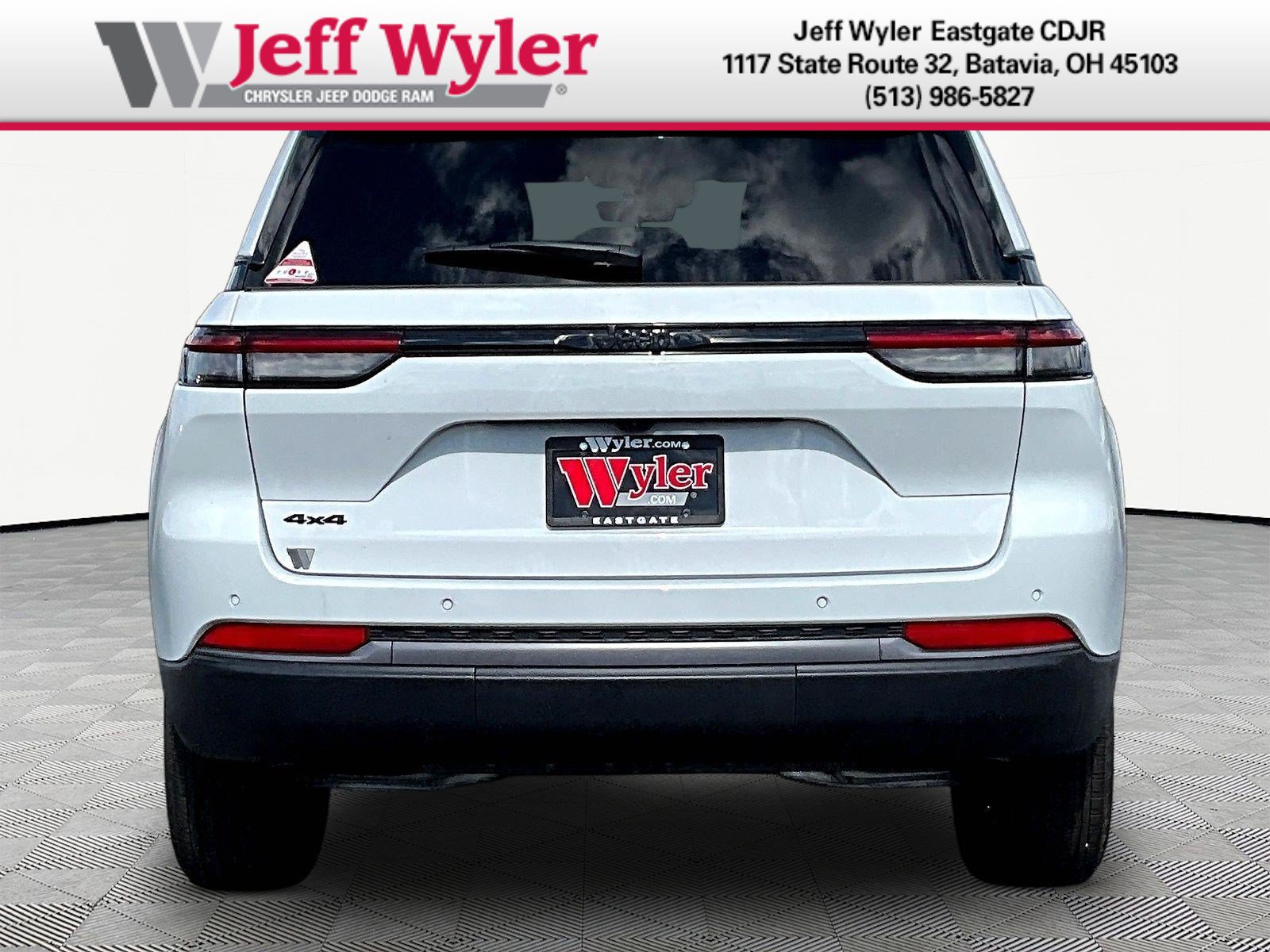 New 2026 Jeep Grand Cherokee Altitude AWD/4WD image 5