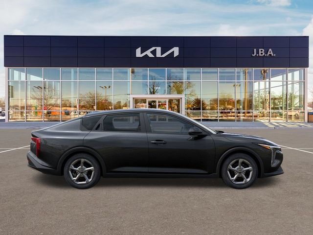 New 2026 Kia K4 FWD image 7