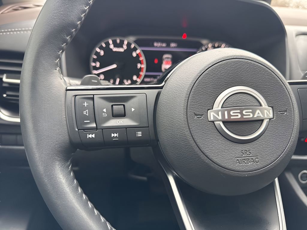 Used 2023 Nissan Rogue SV w/ SV Premium Package AWD/4WD image 15