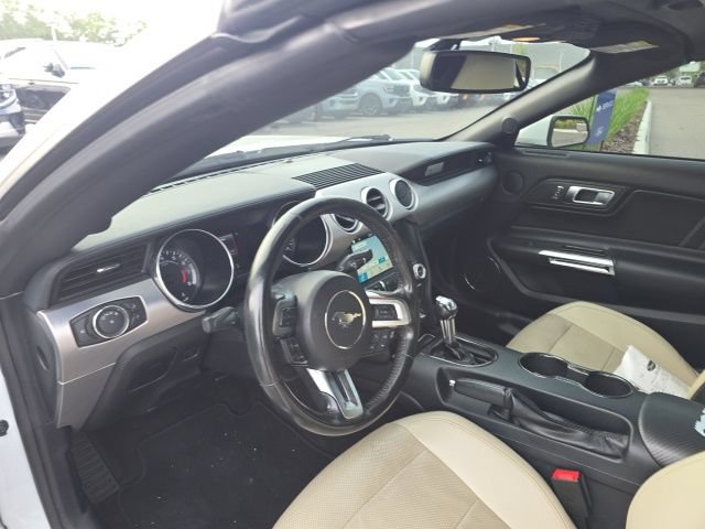 Used 2018 Ford Mustang Premium RWD image 10