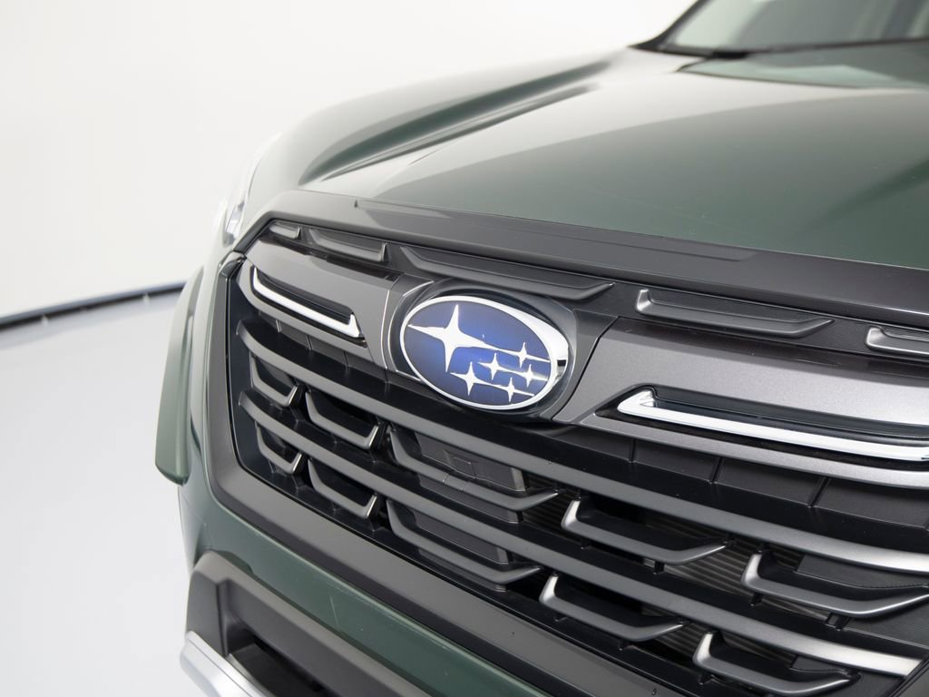 Used 2024 Subaru Forester Touring w/ POP Package 3 AWD/4WD image 28