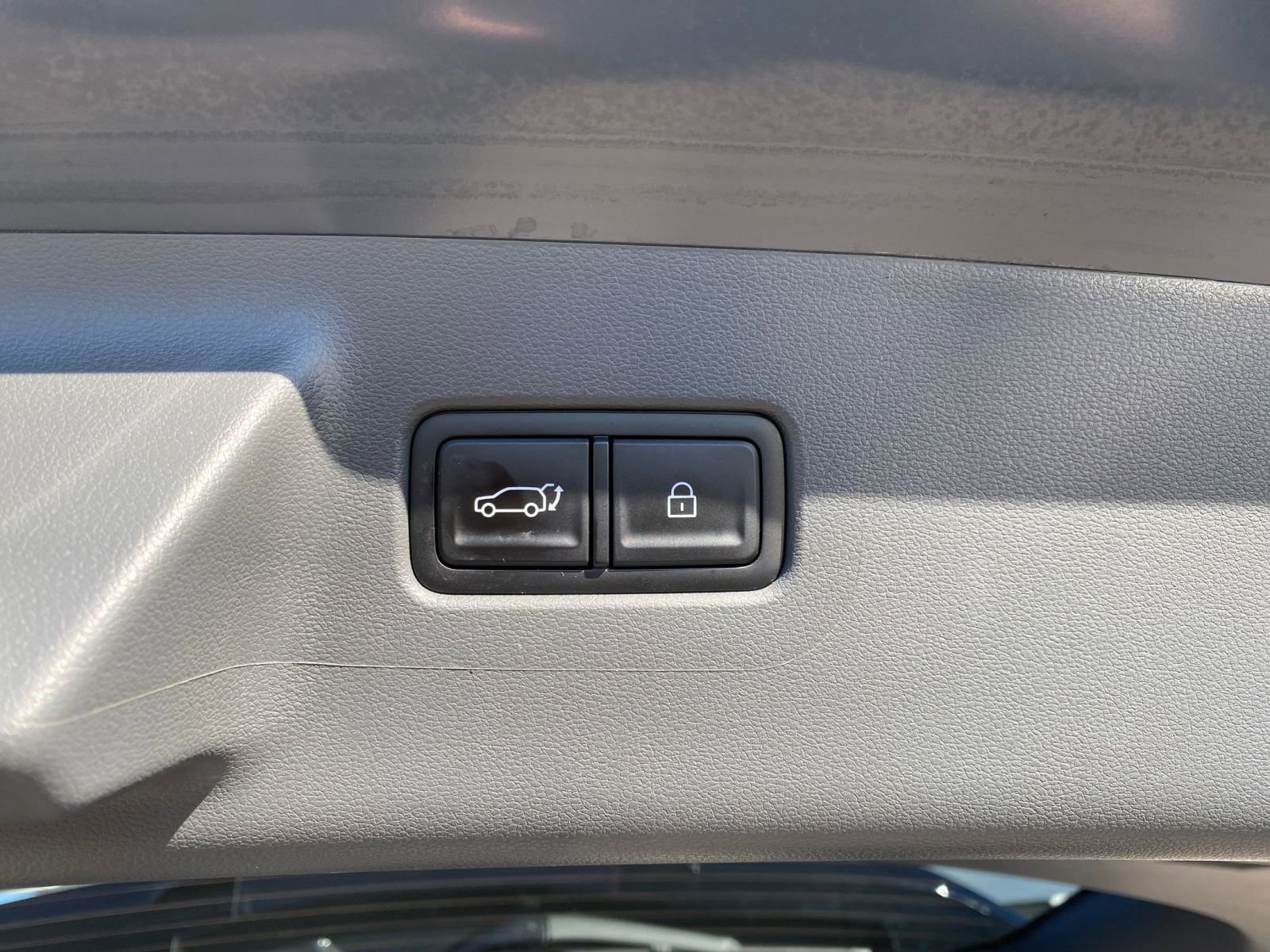 Used 2025 Hyundai Santa Fe SEL AWD/4WD image 23
