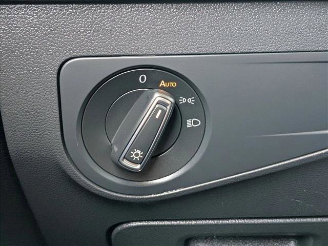 Used 2023 Volkswagen Tiguan SE R-Line FWD image 15