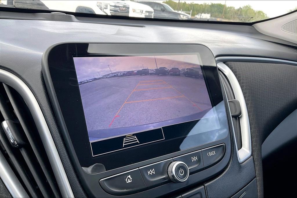 Used 2022 Chevrolet Malibu LT FWD image 13