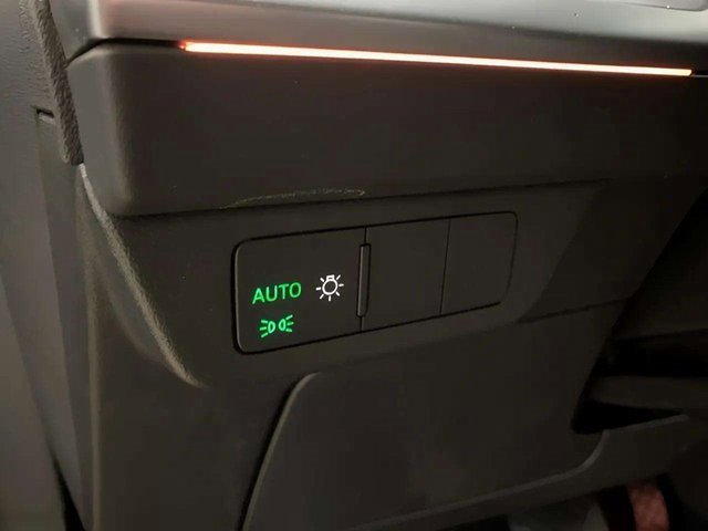 Used 2024 Audi Q4 e-tron Premium Plus w/ Premium Plus image 35