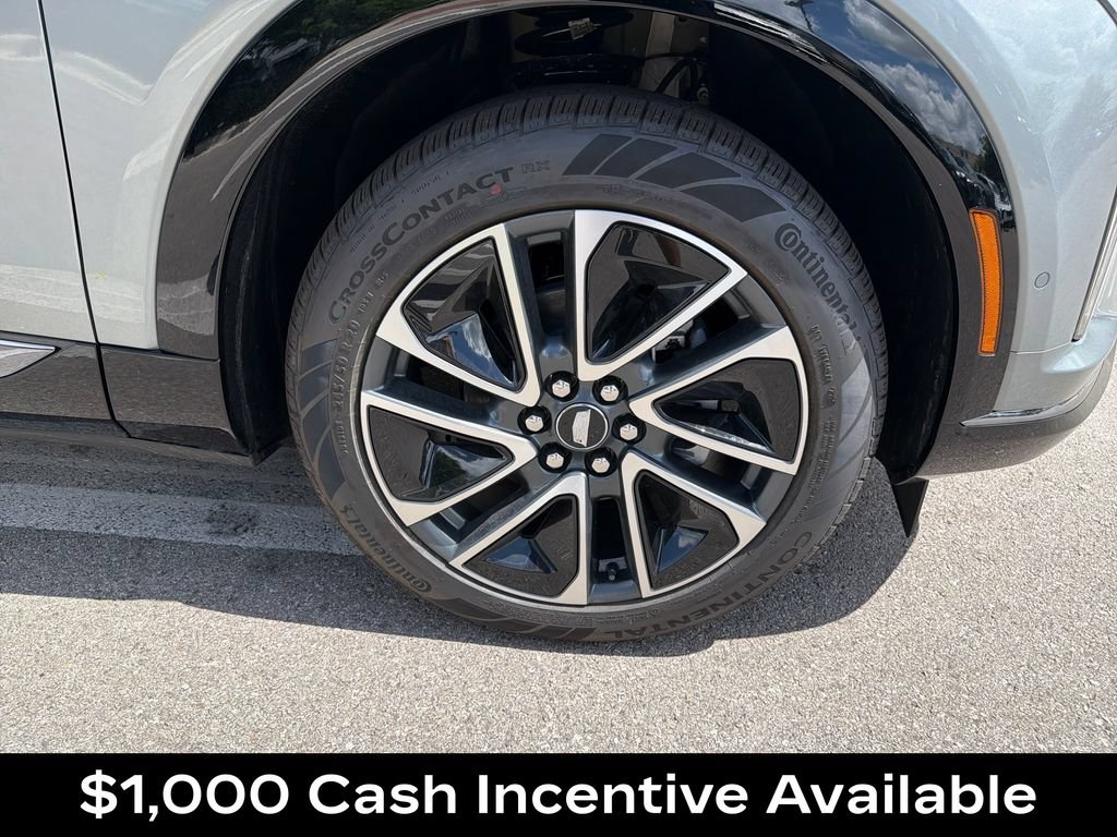New 2026 Cadillac Optiq Sport 1 w/ LPO, Floor Liner Package AWD/4WD image 16