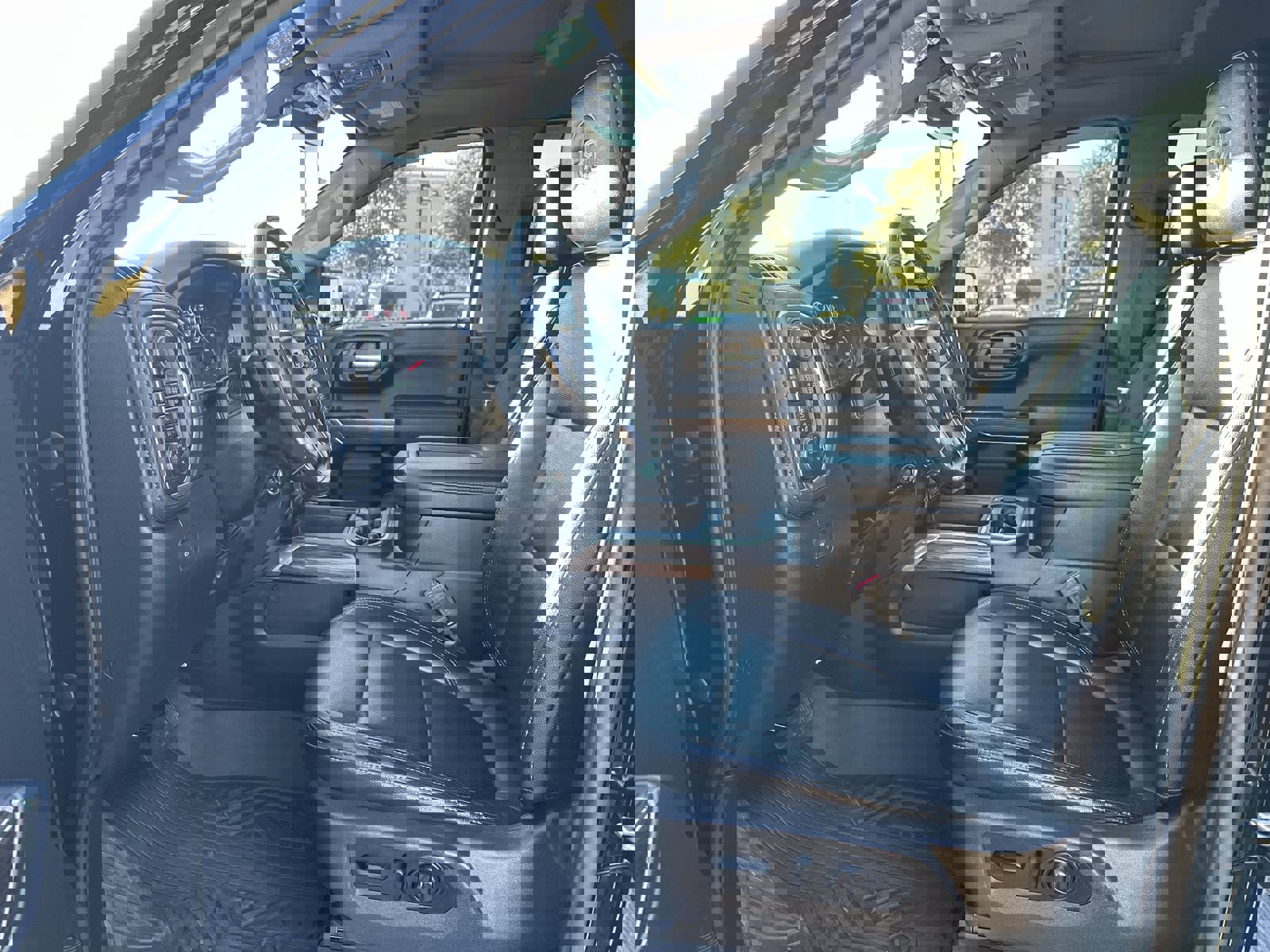 Used 2020 Chevrolet Silverado 1500 RST image 16