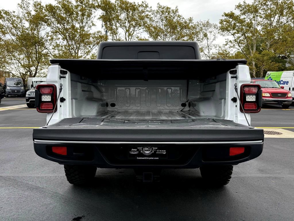 Used 2024 Jeep Gladiator Sport image 7