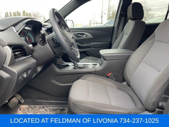 Used 2023 Chevrolet Traverse LT image 6