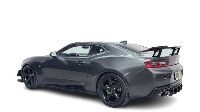 Used 2018 Chevrolet Camaro SS image 4