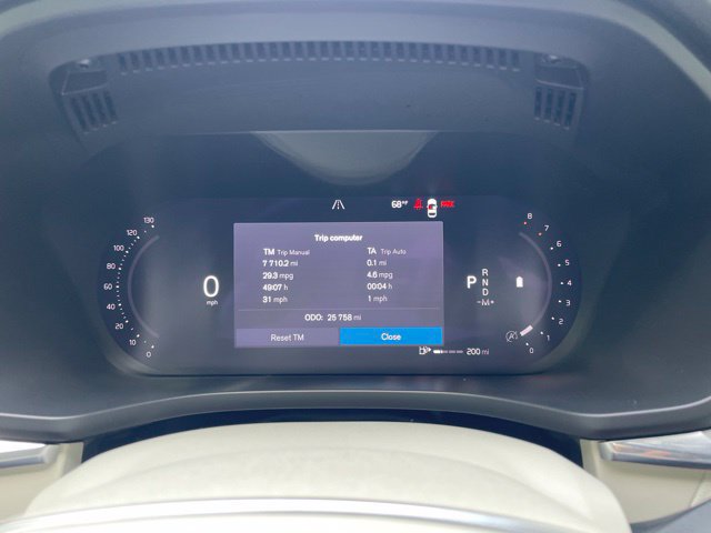 Certified 2024 Volvo XC60 B5 Plus w/ Climate Package AWD/4WD image 18