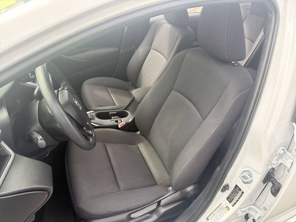 Used 2024 Toyota Corolla LE FWD image 13